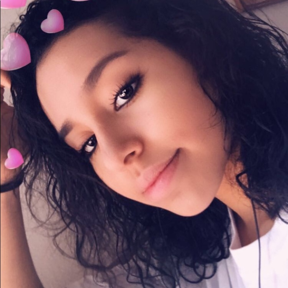 Meet your Posher, Karla